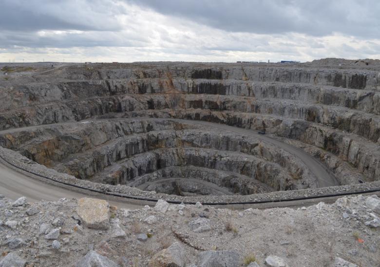 A21 Pit Opening, Diavik Site Visit by WLWB Staff, 2018. Photo credit: WLWB Board Staff. 